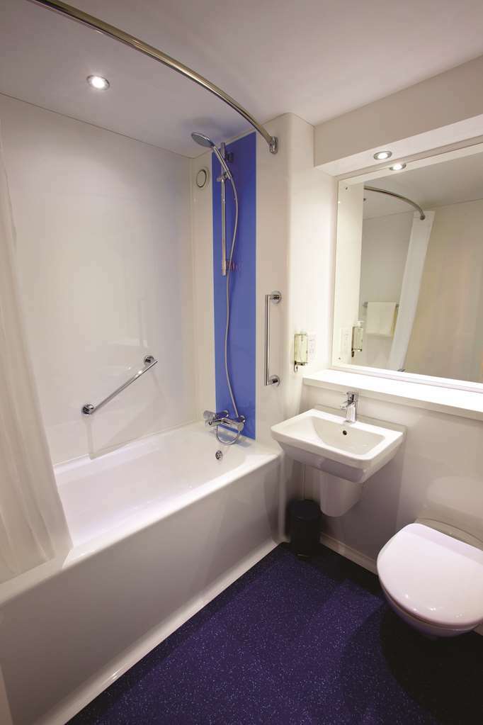 Travelodge Northwich Lostock Gralam חדר תמונה